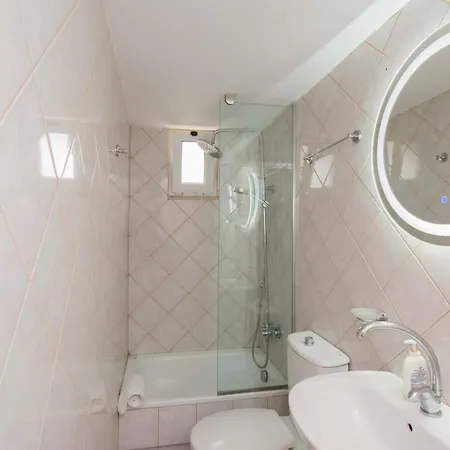 Handakos Central Loft 