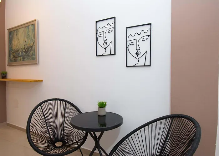 Handakos Central Loft \